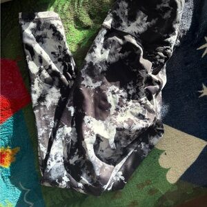 Stylish Black and Gray Women's Leggings